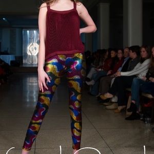 Top and Leggings are sold together or separate